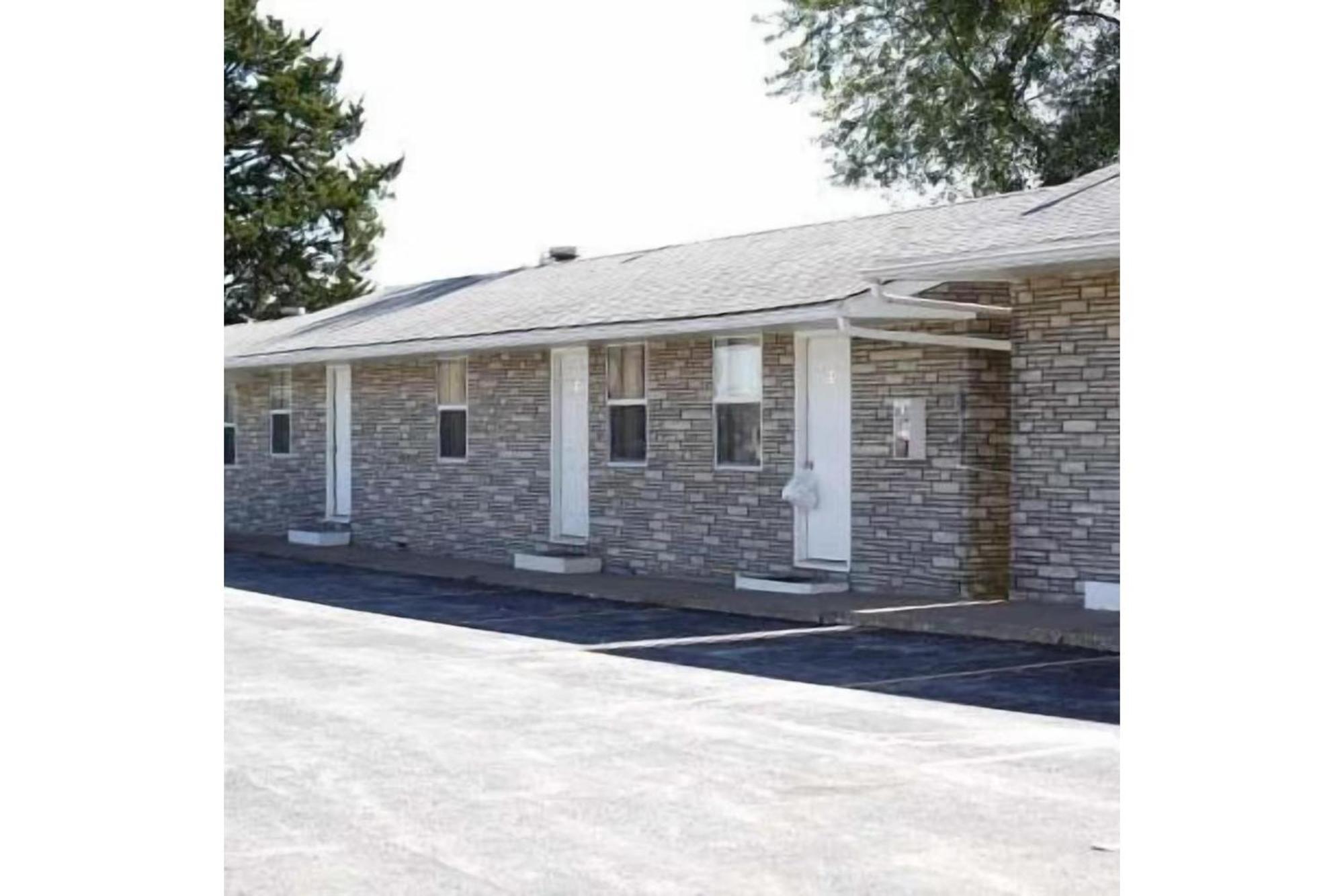 Oyo Travelier Motel Macon 外观 照片