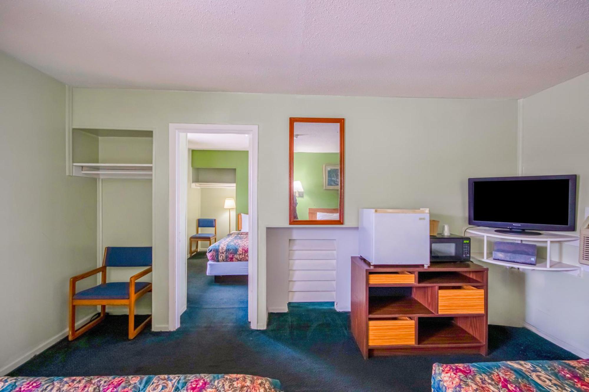 Oyo Travelier Motel Macon 外观 照片
