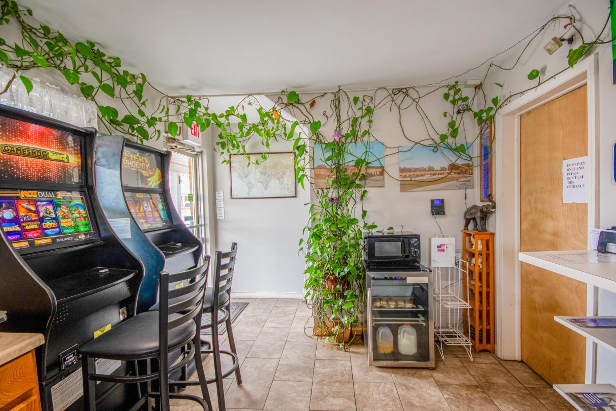 Oyo Travelier Motel Macon 外观 照片