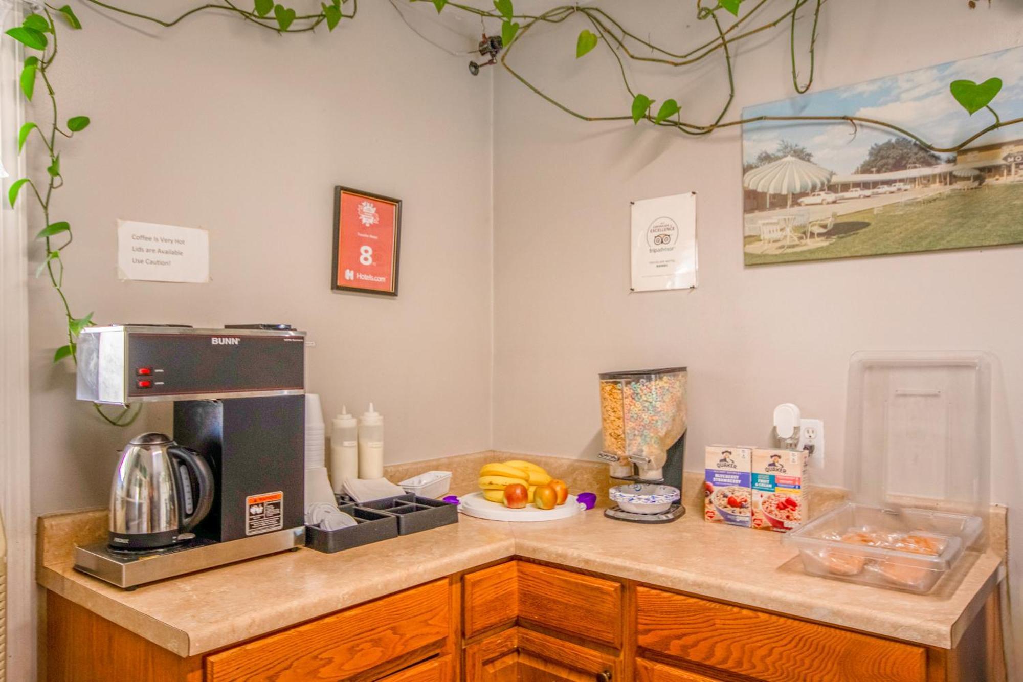 Oyo Travelier Motel Macon 外观 照片
