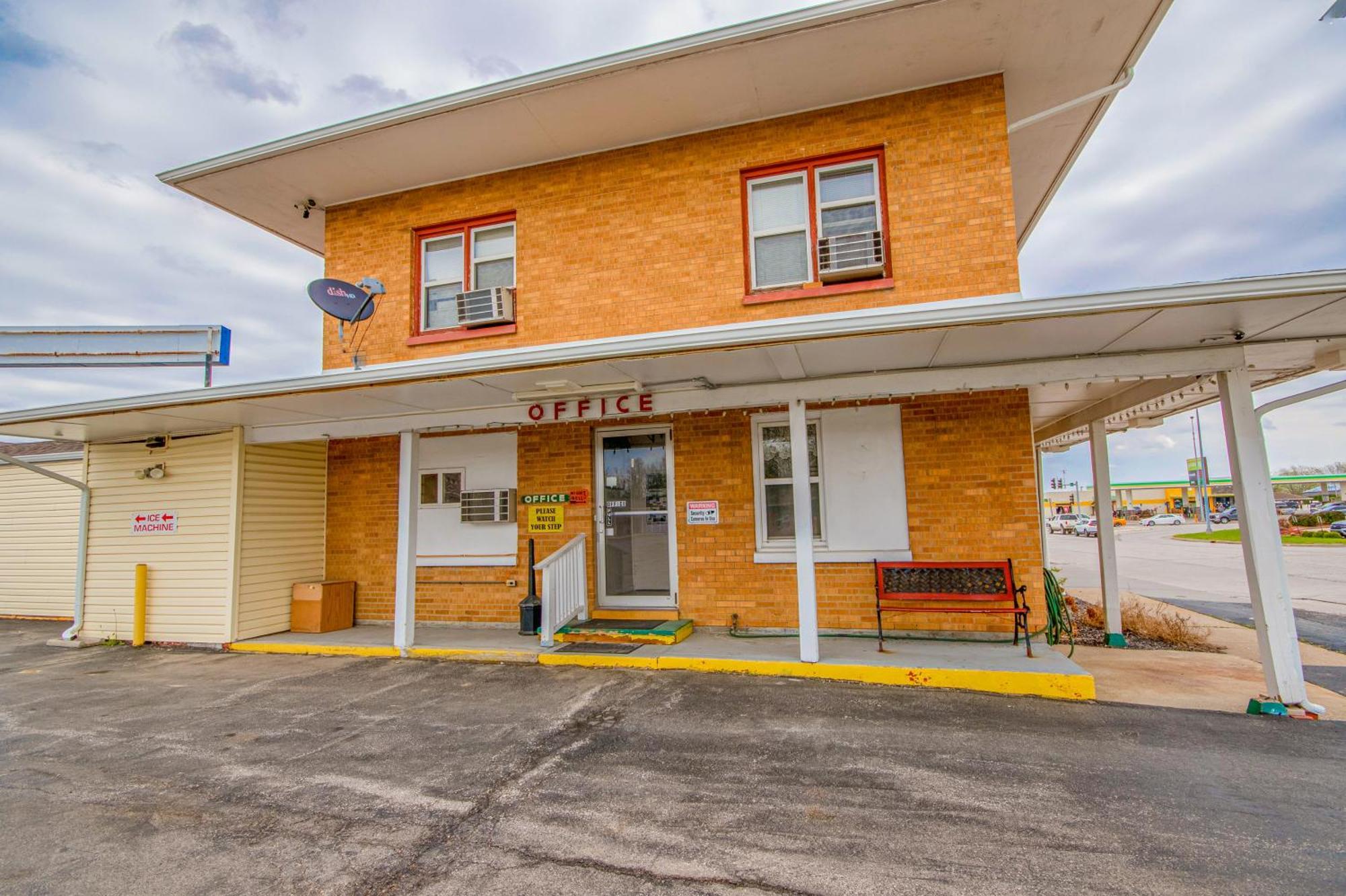 Oyo Travelier Motel Macon 外观 照片