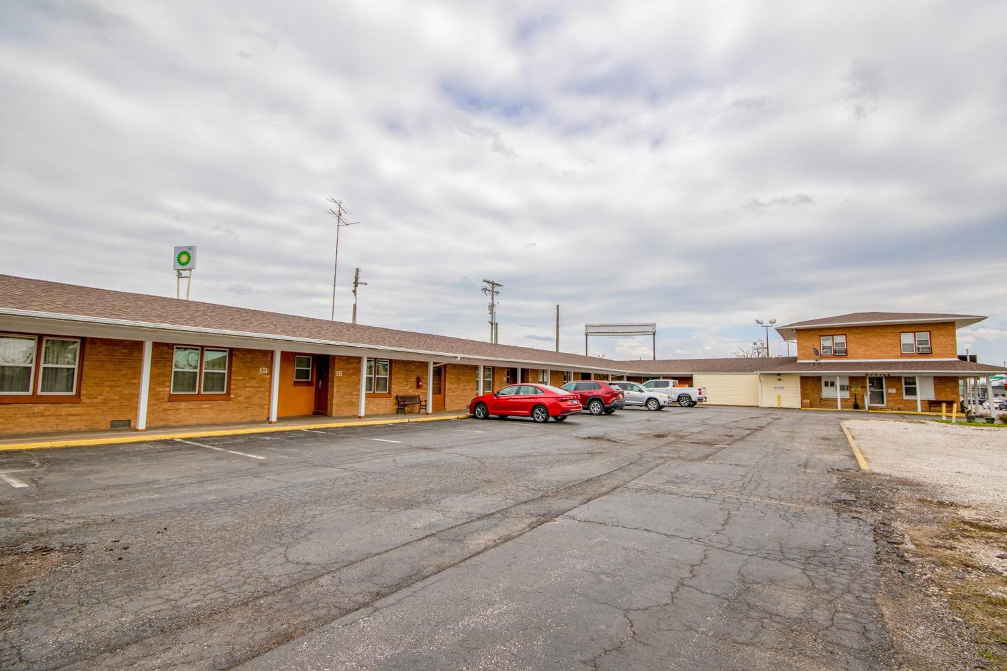 Oyo Travelier Motel Macon 外观 照片